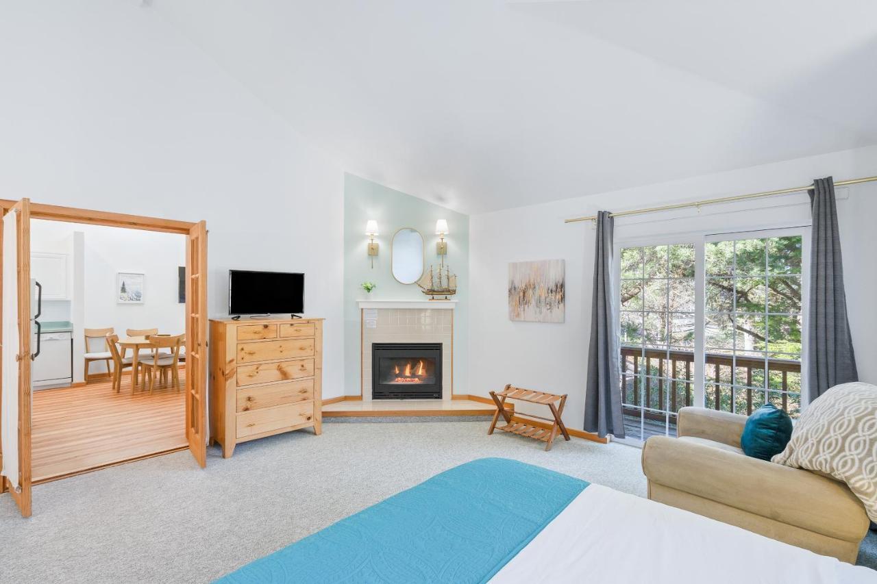 Cannon Beach Retreat: Oceanfront Suites with Fireplaces Exterior photo